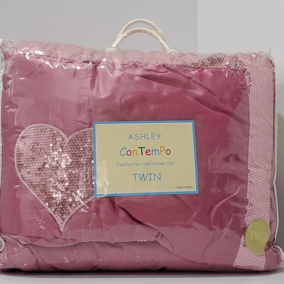 Twin Comforter & Sham Set Pink Sequin Heart Design! So Pretty!💕 - Picture 2 of 2